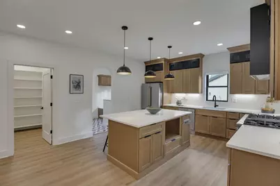 90 N Ohio Avenue, Columbus, OH 43203 - Photo 15