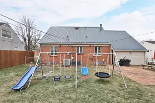 404 Old Village Rd, Columbus, OH 43228 - Photo 41