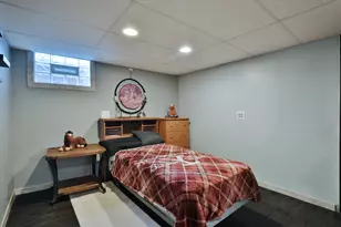 404 Old Village Rd, Columbus, OH 43228 - Photo 33