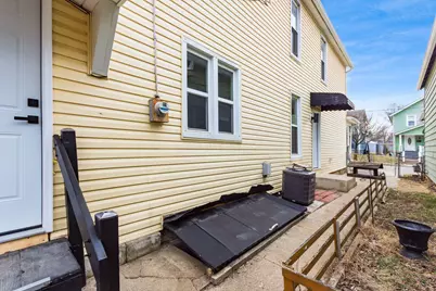 130 E Woodrow Avenue, Columbus, OH 43207 - Photo 25