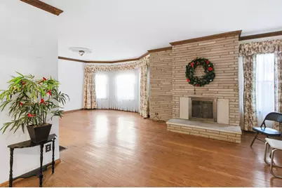 83 Clinton Heights Avenue, Columbus, OH 43202 - Photo 3