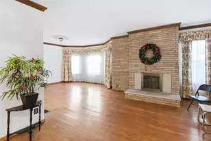 83 Clinton Heights Ave, Columbus, OH 43202 - Photo 3