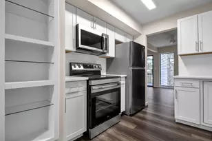 695 Tall Oaks Dr, Newark, OH 43055 - Photo 3