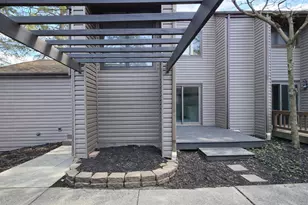 695 Tall Oaks Dr, Newark, OH 43055 - Photo 3