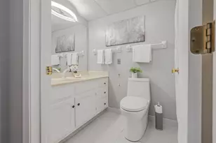 3939 Karl Rd, Columbus, OH 43224 - Photo 17