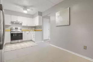 3939 Karl Rd, Columbus, OH 43224 - Photo 5