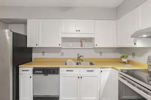 3939 Karl Rd, Columbus, OH 43224 - Photo 11