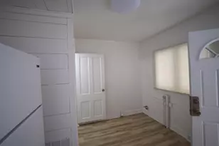 1127 Wheeling Ave, Zanesville, OH 43701 - Photo 1