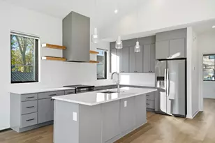 33 N Blacksmith Ln, Dublin, OH 43017 - Photo 15