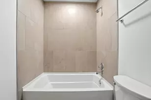 33 N Blacksmith Ln, Dublin, OH 43017 - Photo 47