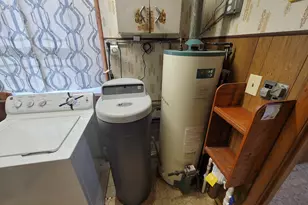 1281 Home Acre Dr, Columbus, OH 43229 - Photo 33