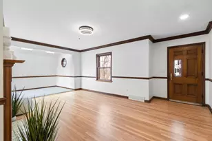 243 E Schreyer Pl, Columbus, OH 43214 - Photo 11