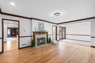 243 E Schreyer Pl, Columbus, OH 43214 - Photo 7