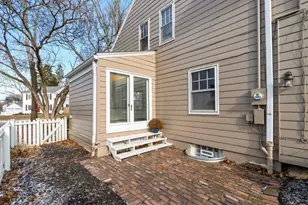 243 E Schreyer Pl, Columbus, OH 43214 - Photo 37