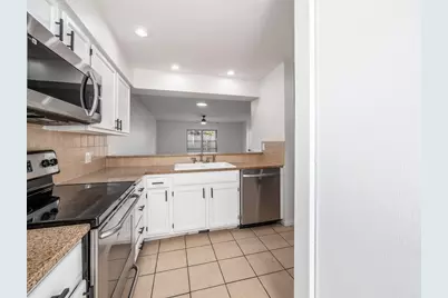 1211 Rivercrest Drive S #E, Delaware, OH 43015 - Photo 9