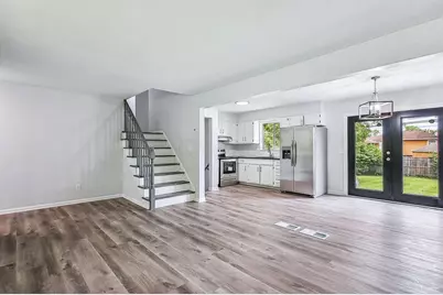 4980 Harbor Boulevard, Columbus, OH 43232 - Photo 3