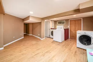 1810 Ashland Ave, Columbus, OH 43212 - Photo 27