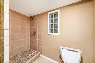 1810 Ashland Ave, Columbus, OH 43212 - Photo 29