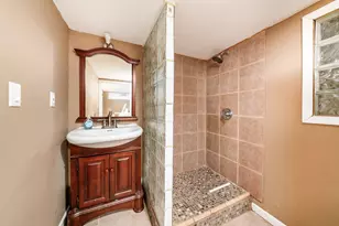 1810 Ashland Ave, Columbus, OH 43212 - Photo 29