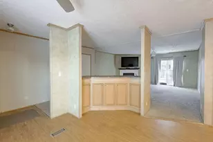 17921 E Shady Ln, Butler, OH 44822 - Photo 7