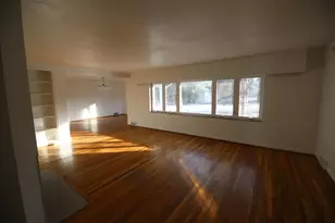 3191 E Broad St, Columbus, OH 43209 - Photo 3