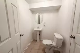 7910 Priestley Dr, Reynoldsburg, OH 43068 - Photo 9