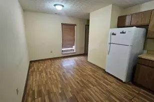 3791 Farm Brook Ln, Columbus, OH 43204 - Photo 3