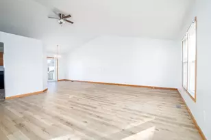 3622 Pendent Ln, Columbus, OH 43207 - Photo 5