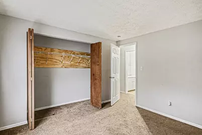 5290 Quincy Drive, Columbus, OH 43232 - Photo 13