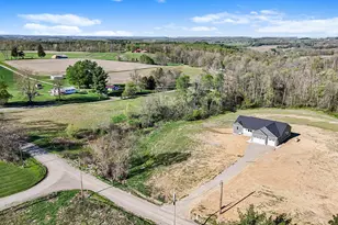 725 Trapp Ln, Hopewell, OH 43746 - Photo 49
