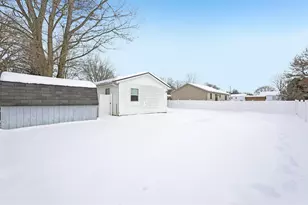 235 N Oak St, London, OH 43140 - Photo 53