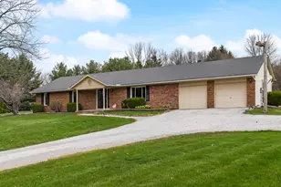 7562 Wilbur Rd, New Albany, OH 43054 - Photo 3