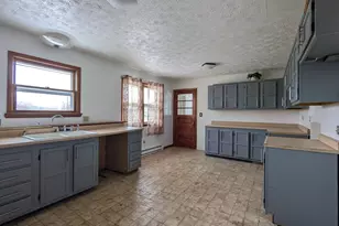 3169 Prairie Road NW, Washington Court House, OH 43160 - Photo 5