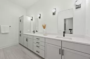 1097 Franklin Ave, Columbus, OH 43205 - Photo 15