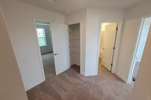 5970 Abernathy Ln, Columbus, OH 43232 - Photo 13
