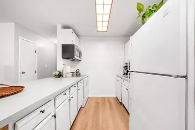 4474 Greystone Village Drive #5D, Columbus, OH 43228 - Photo 7