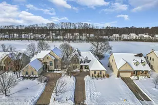 749 Covered Bridge Dr, Delaware, OH 43015 - Photo 7