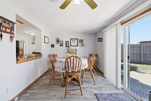 263 Merriman Dr, West Jefferson, OH 43162 - Photo 13