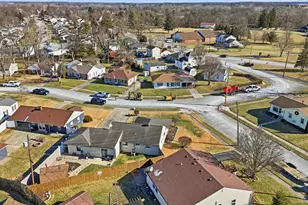 263 Merriman Dr, West Jefferson, OH 43162 - Photo 25