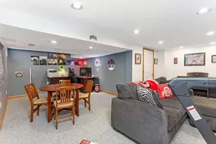 7921 Chetenham Dr, Westerville, OH 43081 - Photo 49