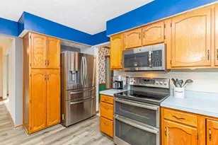 7921 Chetenham Dr, Westerville, OH 43081 - Photo 11