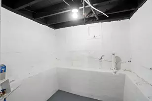 883 E Whittier St, Columbus, OH 43206 - Photo 51