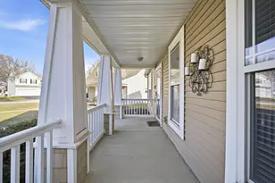 4394 Pebble Beach Dr, Grove City, OH 43123 - Photo 3