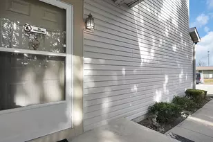 2571 Rustling Oak Blvd, Hilliard, OH 43026 - Photo 3