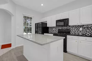 2571 Rustling Oak Blvd, Hilliard, OH 43026 - Photo 9