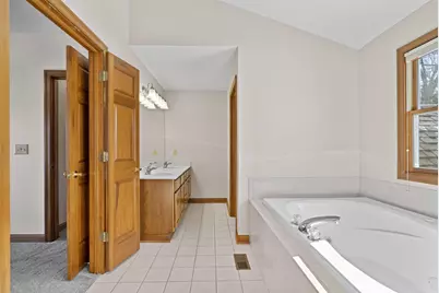 2890 Nantucket, Lewis Center, OH 43035 - Photo 35