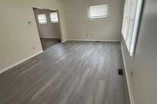 253 Benfield Ave, Columbus, OH 43207 - Photo 3