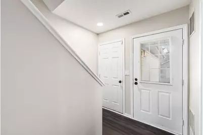 4644 Hobson Drive #13D, Columbus, OH 43228 - Photo 5