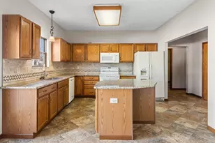 5684 Hillcoat Dr, Hilliard, OH 43026 - Photo 7