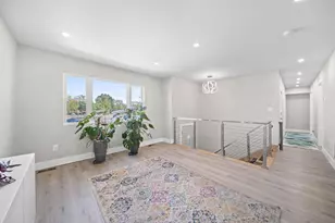 299 Lombard Rd, Columbus, OH 43228 - Photo 17